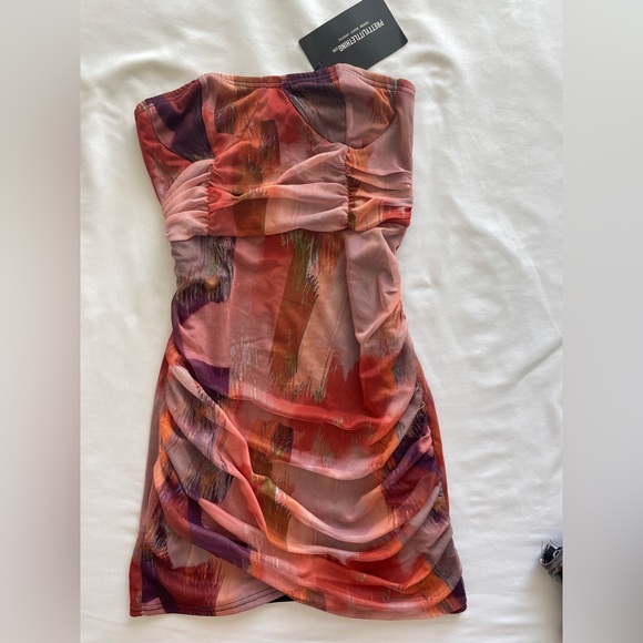 Pretty little thing small dress - Picture 1 of 3